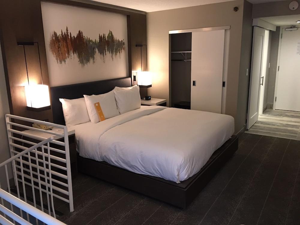 Hilton Peachtree City Atlanta Hotel & Conference Center מראה חיצוני תמונה
